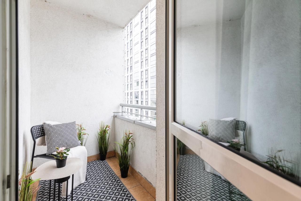 Superapart Stanow Zjednoczonych 72 Apartment Warsaw Ngoại thất bức ảnh
